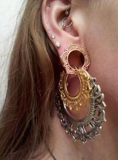 Pretty Plugs, Ear Art, Stretched Lobes, Cool Piercings, Body Adornment, Ear Weights, Body Piercings, Stretched Ears, Mode Inspo