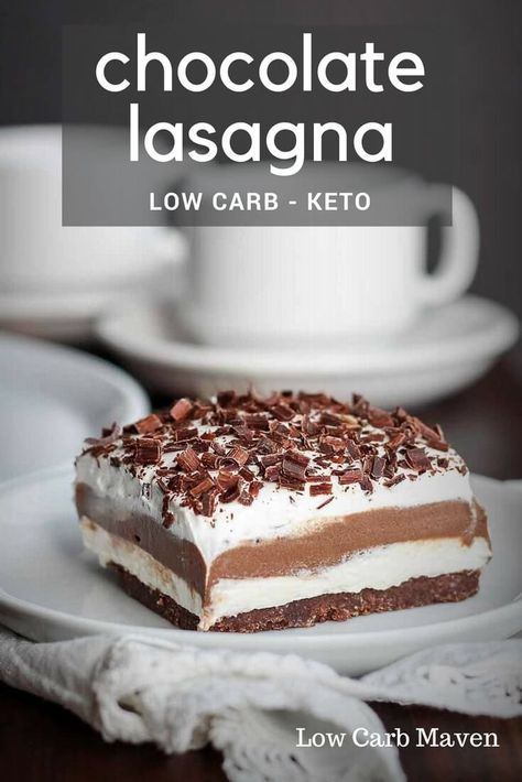 Chocolate lasagna, also called chocolate lush, is a delicious layered chocolate dessert. This low carb chocolate dessert recipe is as delicious as the original and is sugar-free! Sugar Free Fall Desserts, Chocolate Lush, Chocolate Lasagna Dessert, Chocolate Layer Dessert, Chocolate Lasagna Recipe, Pan Keto, Weight Watcher Desserts, Low Carb Cheesecake Recipe, Chocolate Lasagna