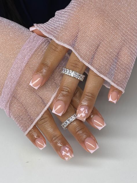 French Tip Acrylic Nails Short, Square Acrylic Nails Pink, Nails Vday, Really Short Nails, Short Pink Nails, Cowboy Nails, Pink Tip Nails, Wall Clock Decor, Vday Nails