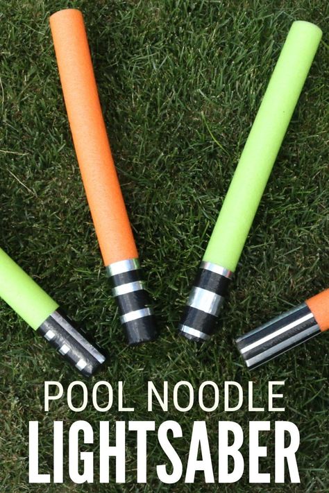 Unleash your inner Jedi with this DIY Pool Noodle Lightsaber tutorial! Transform an ordinary pool noodle into a galactic weapon with easy steps. Perfect for kids crafts, this budget-friendly project utilizes dollar store materials for epic fun. Dive into the world of pool noodle crafts and ignite your creativity with this easy DIY Star Wars craft. May the force be with you as you craft your very own Light Saber! Spring Break Crafts, Star Wars Diy Crafts, Star Wars Craft, Noodle Crafts, Festa Power Rangers, Diy Lightsaber, Pool Noodle Crafts, Sabre Laser, Bored Kids