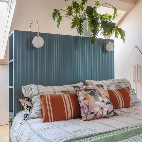 9 design tricks to steal from this colourful family home | Ideal Home Small Guest Room Ideas, Small Guest Bedroom Ideas, Bed With Drawers Underneath, Bedroom Storage Ideas, Small Guest Room, Modern Family Home, Small Guest Bedroom, Peaceful Space, Design Tricks