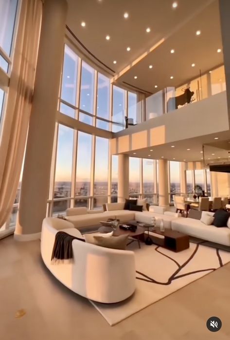 Nyc Penthouse, Luxury Mansions Interior, Luxury Houses Mansions, House Arch Design, Mansion Interior, Dream House Rooms, Bathroom Design Luxury, Home Building Design, Hudson River