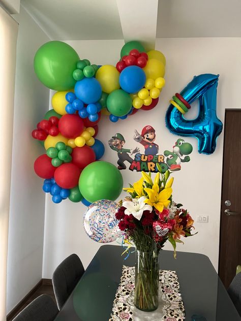 Bowser Birthday Party Decorations, Super Mario Balloon Decorations, Princess Peach Party, Mario Bros Birthday Party Ideas, Party Ballons, Transportation Birthday Party, Super Mario Cake, Super Mario Bros Birthday Party, Baby Boy Birthday Cake