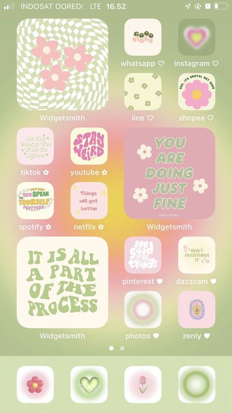 White Pink Wallpaper, Preppy Green, Iphone Wallpaper Preppy, Cute Backgrounds For Iphone, Ipad Essentials, Iphone Wallpaper Hipster, Iphone Home Screen Layout, Cute App, Phone Inspiration