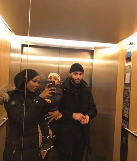 Cute Relationship, Islam Marriage, Interacial Couples, Mixed Couples, Mode Turban, Muslim Family, Marriage Goals, Love In Islam, Cute Muslim Couples