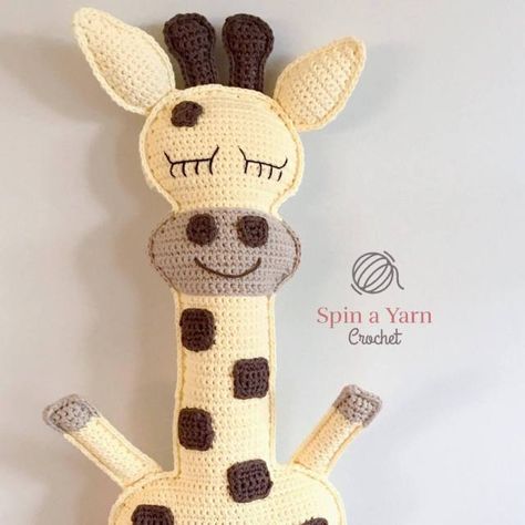 Crochet Ragdoll, Crochet Giraffe Pattern, Deco Jungle, Toys Ideas, Giraffe Crochet, Crochet Geek, Pola Amigurumi, Giraffe Pattern, Kawaii Crochet