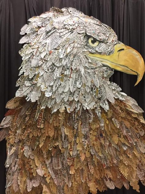 Recycled Art Collage, Beta Projects, Kolaj Art, Newspaper Collage, Eagle Artwork, Eagle Wall Art, Animal Art Projects, Recycled Art Projects, Patriotic Art