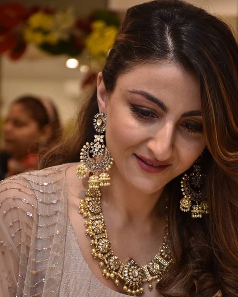 The stunning and Gorgeous @sakpataudi launched the exclusive festive collection 'Miraya' by @curiocottagejewelry at their new flagship… Soha Ali Khan, 90s Actresses, Big Nose Beauty, Kundan Jewellery Bridal, Yami Gautam, Indian Jewelry Earrings, Festive Collection, Wedding Dresses For Girls, Indian Dress