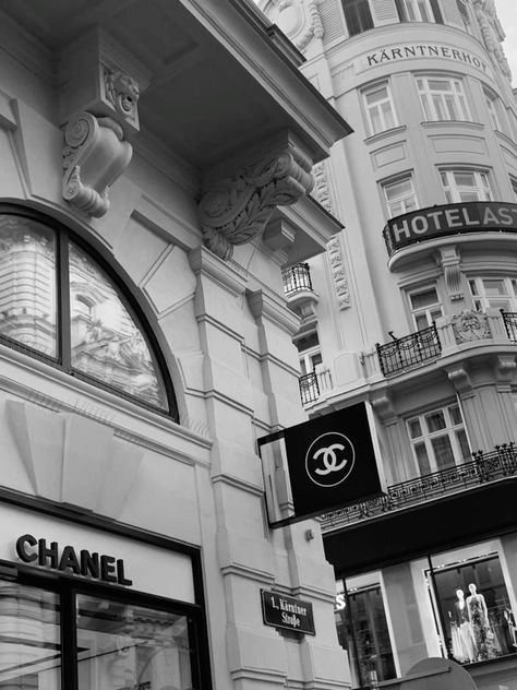 Vienna Aesthetic Wallpaper, Aesthetic Wallpaper Black And White, Vienna Poster, Chanel Background, Vienna Aesthetic, Aesthetic Wallpaper Black, Foto Muro Collage, White Wallpaper For Iphone, Chanel Wallpaper