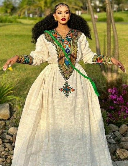 Ethiopian Kemis, Ethiopian Embroidery, Oromo People, Beautiful Ethiopian, Habesha Dress, Ethiopian Traditional Dress, Women Dresses Casual Summer, Ethiopian Dress, Habesha Kemis