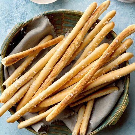 Salt Sticks Recipe, Recipe Exchange Party, Bread Sticks, Recipes Appetizers, Breadsticks, Bread Machine, Taste Of Home, Rolls Recipe, Dry Yeast