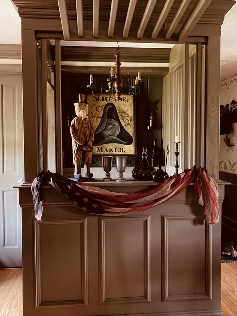 American Colonial Decor, Tavern Room, Door Treatments, Colonial Home Decor, Colonial Interior, Primitive Colonial, Colonial Decor, Colonial House, Patriotic Decorations