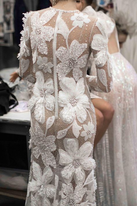 Naeem Khan Spring '19 Bridal - The Lane Vegas Burlesque, Wedding Dress Embroidery, Naeem Khan Bridal, Beading Flowers, Bridal Embroidery, Wedding Dresses Princess, White Floral Embroidery, Dresses Princess, Gaun Fashion