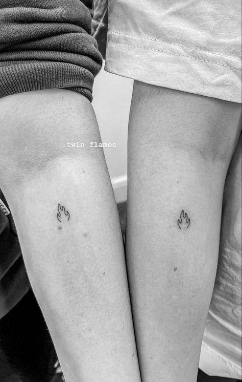 Matching Tattoos For Cousins Small, Flame Fine Line Tattoo, Matching Fineline Tattoos, Tattoo Ideas Twins, Dainty Bff Tattoos, Twin Flame Matching Tattoos, Fineline Matching Tattoo, Fine Line Flame Tattoo, Fine Line Matching Tattoo Friends