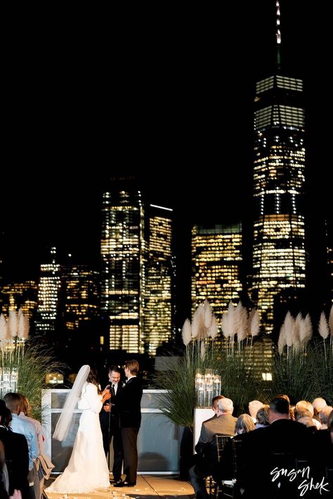 Tribeca Rooftop Wedding in New York City | Susan Shek City Wedding Decor, Rooftop Wedding Ceremony, Rooftop City, City Wedding Dress, New York Rooftop, Rooftop Wedding Venue, Modern Wedding Ceremony, City Wedding Venues, New York Wedding Venues