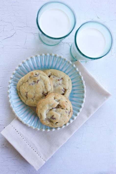 Flat Cookies, A Bountiful Kitchen, Bountiful Kitchen, Best Chocolate Chip Cookie Recipe, Best Chocolate Chip Cookies Recipe, Perfect Cookies, Delish Desserts, Best Chocolate Chip, Cookie Spread