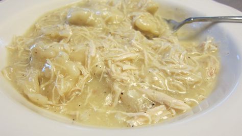 Chicken And Dumplings Southern, Easy Chicken Dumpling Recipes, Easy Chicken And Dumplings, Chicken Dumplings Recipe, Crockpot Chicken And Dumplings, Crock Pot Chicken, Southern Dishes, Dumpling Recipe, Food Blogs