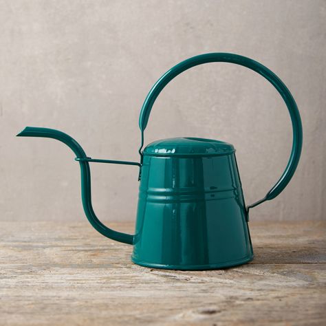 Kids Sprinkler, Mini Watering Can, Small Watering Can, Homesick Candles, Metal Watering Can, Garden Hoses, Garden Equipment, Can Diy, Garden Care