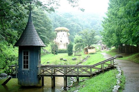 Akebono Kodomo no Mori Koen (Hanno/ Japan) Moomin House, Grass Roof, Moomin Valley, Tove Jansson, Wooden Staircases, Small Ponds, Outdoor Inspirations, Whimsical Garden, Natural Garden