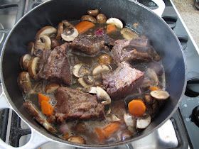 Butterbean Recipes, Cooking Short Ribs, Butter Beans Recipe, Beef Short Rib Recipes, Oven Stove, Short Ribs Recipe, Braised Short Ribs, Weekday Meals, Beef Short Ribs