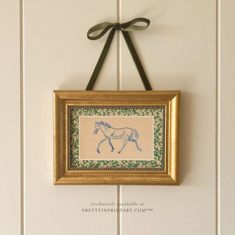 Whimsical Picture Frames, Gold Art Frame, Fun Wall Art Ideas, Vintage Horse Nursery, Vintage Horse Art, Frame Wall Vintage, Vintage Nursery Prints, Vintage Nursery Decor Ideas, Vintage Nursery Art