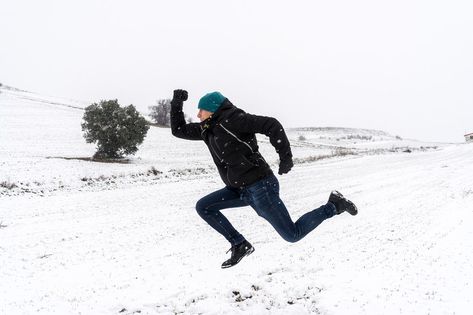 Side view of person running in a snowy landscape. Madrid. Spain Running Side View, Person Running, Snowy Landscape, Madrid Spain, Side View, Madrid, Siding, Spain, Running