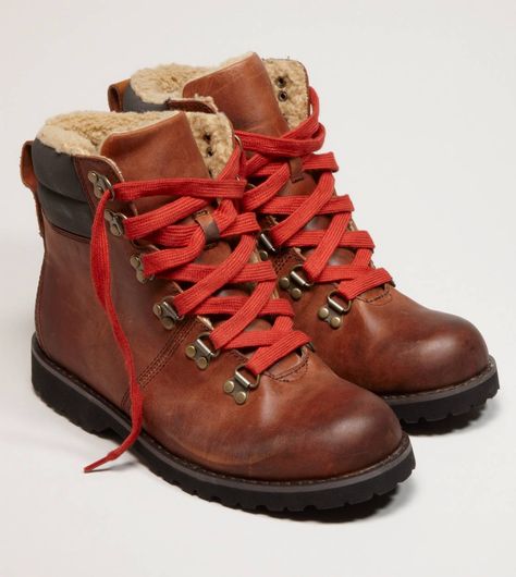 I love these boots with the red laces, anyone know where they sell them in kids sizes! Blake is at a 6 so just under where mens start! Hiking Boots Women Outfit, Hiking Gear Men, Best Hiking Boots, Best Hiking Shoes, Mens Hiking Boots, Yellow Boots, Hiking Fashion, Hiking Boots Women, Hiking Boot