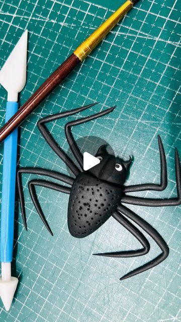 Shiva master on Instagram: "How to make fondant spider 🕷️ 
.
.
.
.
#spider #fondantspider #cakespider #spiderplant #cakes #cakeart #fondantartist #cakeartist #fondantwork #spiderlove #chefshivars" Spider Fondant, How To Make Spiders, Spider Cake, Spider Plants, Arachnids, Halloween Props, Cake Art, Baby Birthday, Shiva