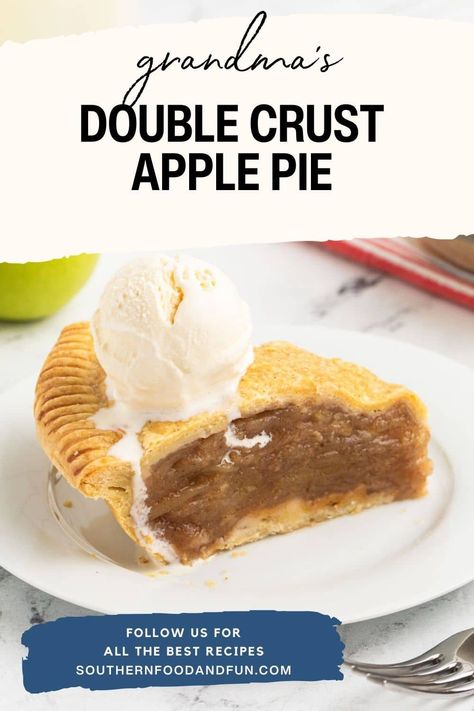 This Double Crust Apple Pie is a simple, old-fashioned apple pie with no fancy ingredients, just like Grandma used to make. Small Apple Pies, Apple Pie Crust, Apple Pie From Scratch, Flaky Pie Crust Recipe, Apple Pie Recipe Homemade, Apple Pie Recipe Easy, Homemade Apple Pie, Best Apple Pie, Easy Apple Pie