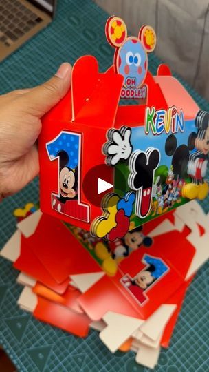 3K views · 396 reactions | Custom 3D gable boxes  Paper: @koalagp_paper   #partyfavors #birthday #explorepage #fyp #cumpleaños #1stbirthday | Carolina Creations | Meghan Trainor · I Wanna Thank Me Gable Boxes, Meghan Trainor, 1st Birthday, Party Favors, Birthday