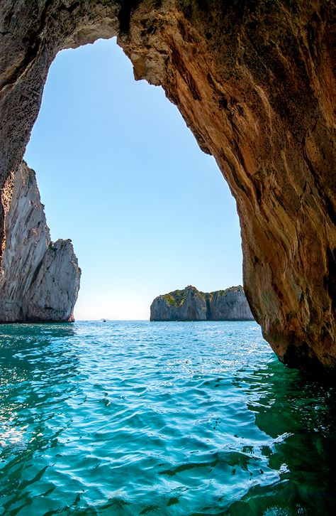 Blue grotto in Capri island Adventure List, Capri Italia, Top Vacation Destinations, Best Places In Italy, Blue Grotto, Capri Island, Adventure Family, Birthday Vacation, Places In Italy