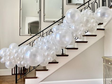 Balloons Staircase, Clear Balloon Arch, Staircase Balloon Garland, Balloon Staircase, Pearl Balloon Garland, Pearl Balloons, Light Up Balloons, Arch Designs, Mini Garland