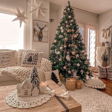 Cozy Christmas Living Room, Cozy Christmas Decor, Christmas Decor Inspiration, Cosy Christmas, Christmas Decorations Living Room, Christmas Living Rooms, White Christmas Decor, Christmas Bedroom, Christmas Decorations For The Home