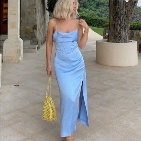 Cute Blue Satin Midi Slip Dress. Does Have A Few Snags (Pictured) Otherwise Brand New With Tags Size Xs. Outfit Capsule, Midi Slip Dress, Capsule Outfits, Blue Satin, Zara Dresses, Travel Outfit, Slip Dress, Zara, Satin