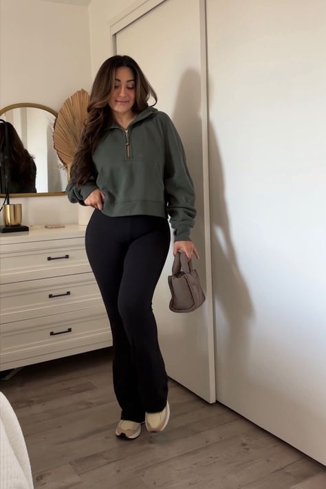 Airport Fits Plus Size, Latina Mommy Aesthetic, Neutral Outfit Ideas Casual Chic, At Home Casual Outfit, On My Period Outfit, Comfy New York Outfit, First Day Of Work Outfit Casual, Doctor Appointment Outfit Casual, Fit Outfits Women