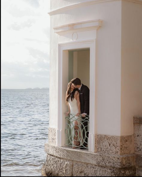 When you fly down to Miami for a wedding and decide to take your own engagement photos in an Iconic Miami Villa ✨ #miamiengaged #miamiengagement #miamiengagementphotographer #vizcayamuseum #vizcaya #vizcayaweddings #vizcayaelopementphotographer #vizcayaelopement #miamibeachengagement #miamibeachengagementphotographer #southfloridaengagementphotographer #palmbeachengagementphotographer #coralgablesengagementphotographer Vizcaya Museum And Gardens Engagement, Vizcaya Engagement Pictures, Vizcaya Photoshoot, Miami Engagement Photos, Engagement Photos Miami, Vizcaya Miami, Vizcaya Wedding, Proposal Photoshoot, Miami Wedding