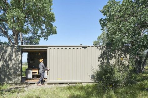 40' Highboy Shipping Container Turned into a Cozy Hunting Cabin 1 Cabin Off Grid, Container Concept, Container Construction, Shipping Container Buildings, Shipping Container Ideas, Sustainable Diy, Shipping Container Cabin, Modern Exteriors, Architecture Concept Model