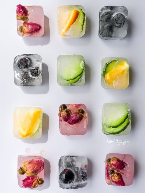 Mom Brunch, Fancy Ice Cubes, Flower Ice Cubes, Flavored Ice Cubes, Fancy Ice, Ice Bowl, Floral Ice, Fruits And Flowers, Healthy Vegan Snacks