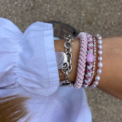 #tiffany #knekki #pink #pearls #bracelets Stockholm Fashion, Stacked Jewelry, Jewelry Lookbook, Affordable Jewelry, Girly Jewelry, Traditional Jewelry, Dream Jewelry, Jewelry Inspo, Pretty Jewellery