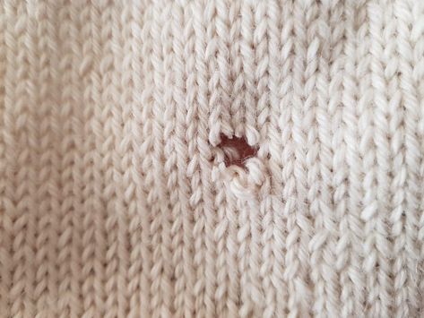 How to Repair Holes in Your Knits like an Expert - Sheep Among Wolves Moth Holes In Clothes, Swiss Darning, Sheep Among Wolves, Mending Clothes, Make Do And Mend, Upcycle Sewing, Repair Clothes, Knit Stitch Patterns, Knitted Throws