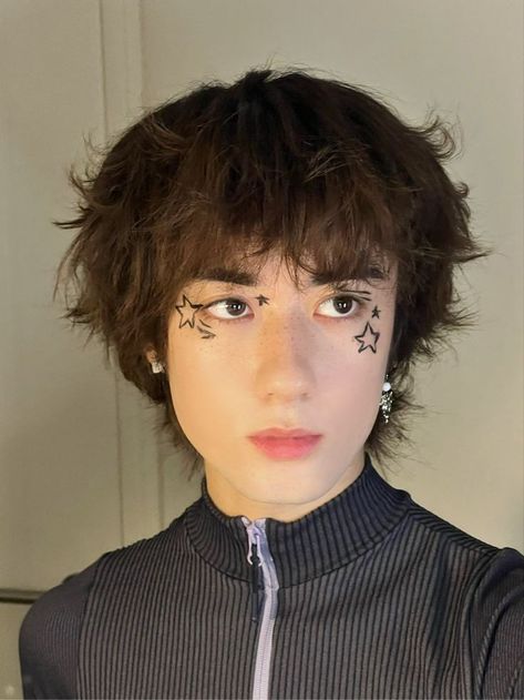 Simple Star Makeup, Male Makeup Halloween, Star Makeup Y2k, Bonnie Makeup, Makeup Edgy, Fashion Eyeliner, Fnaf Bonnie, Vampire Bride, Eyeliner Designs