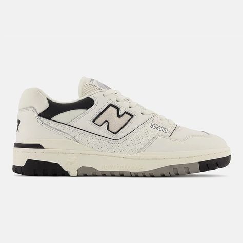 New Balance 550 Cream Black, New Balance 550 Cream, Vetements Shirt, Sneaker New Balance, Puma Outfit, Baskets Nike, Sneaker Sale, Adidas Campus, New Balance Men