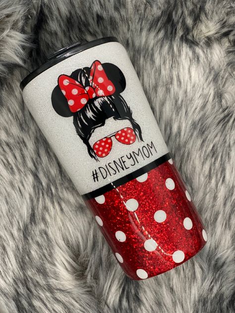 Tumbler Ideas Disney, Disney Tumbler Ideas, Cricut Tumblers, Tumblers Ideas, Tumbler Inspiration, Disney Cups, Epoxy Tumbler, Glitter Tumbler Cups, Disney Mom