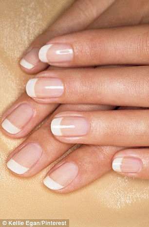 French Manicure Trends, Modern French Manicure Trends, Modern French Manicure, French Manicure Glitter, French Manicure Gel Nails, French Manicure Gel, French Manicure Acrylic Nails, Acrylic Nail Supplies, Gel Nails French