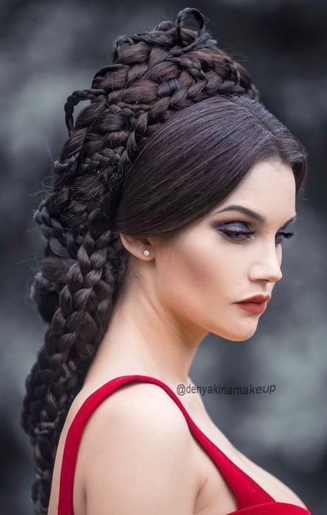 15th Century Hairstyles, Hair Taping, Russian Braids, Worst Makeup, 2024 Hair Trends For Women, Hair History, Long Hair Designs, 2024 Hair Trends, Intricate Braids