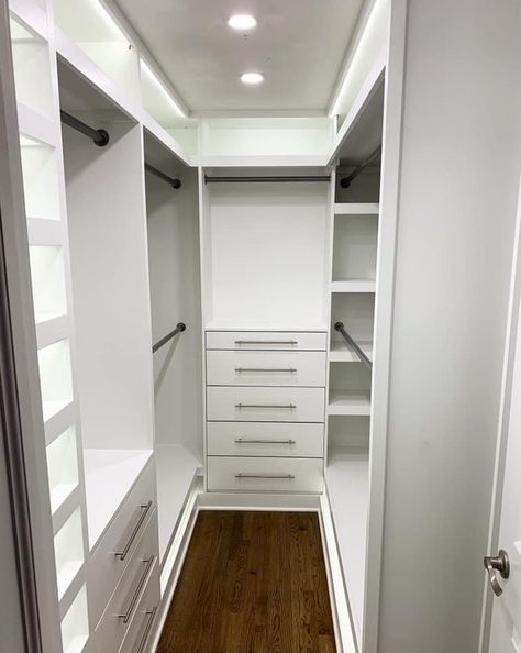 Narrow Long Walk In Closet, Narrow Walk In Closet Ideas, Small Walkin Closet Ideas, Long Narrow Closet, Small Walkin Closet, Narrow Closet Design, Narrow Closet, Custom Closet Design, Closet Planning