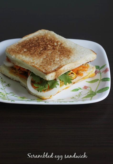 Egg bhurji sandwich recipe with basic ingredients.Scrambled eggs, bread, veggies make a healthy breakfast, made under 10 minutes Egg Lunch Recipes, Scrambled Egg Sandwich, Rolls Sandwiches, Boiled Egg Sandwich, Tiffin Ideas, Bread Snacks Recipe, Sandwich Egg, Recipes Eggs, Breakfast Casserole Recipes