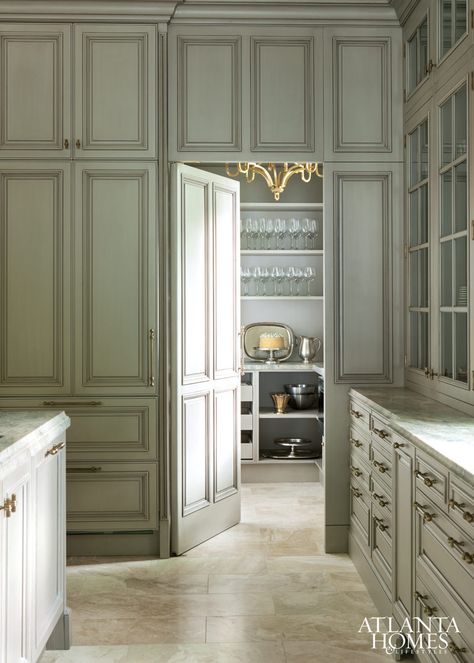 Design by Design Galleria Kitchen and Bath Studio | Photographed by Erica George Dines | Atlanta Homes & Lifestyles | Hidden Pantry, Kitchen Pantry Design, Hidden Rooms, Butler Pantry, Atlanta Homes, Butler's Pantry, Luxury Kitchen Design, Pantry Design, Counter Tops