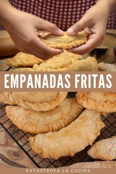 Empanadas Dough For Frying, Empanadas Argentinas Recipe, Dessert Empanadas Recipe, Easy Empanadas Recipe, Cheese Empanadas, Cauliflower Casserole Recipes, Deep Fried Appetizers, Argentinian Food, Empanadas Dough