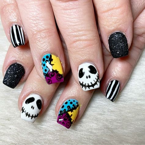 Sally, acrylic nails, nail designs, Halloween, Nightmare before Christmas Before Christmas Nails, Sally Nails, Disney Halloween Nails, Fun Halloween Nails, Halloween Nail Art Easy, Nightmare Before Christmas Nails, Emerald Nails, Halloween Nails Easy, Halloween Acrylic Nails